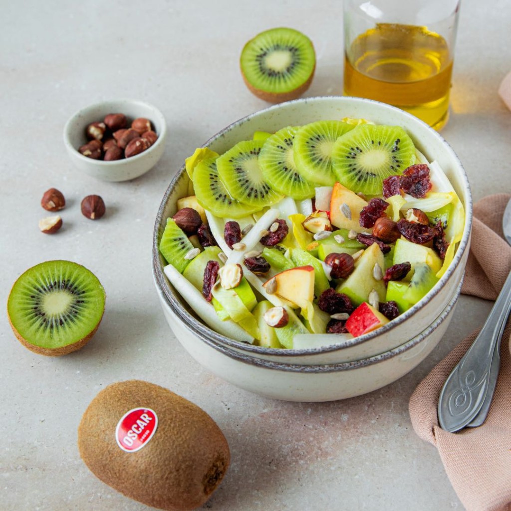 Chicory salad with Oscar® kiwi fruit